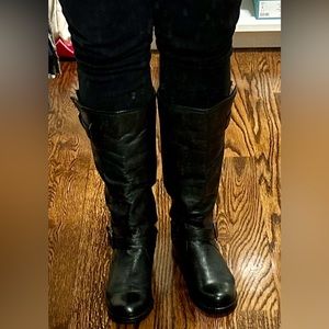 Vintage Women's Black Leather Boots